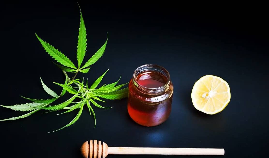 CBD мед – една от най-полезните CBD храни на пазара